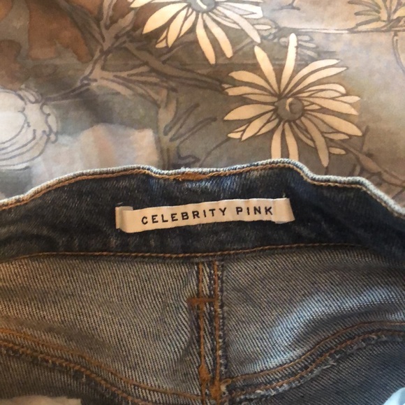 Jean Shorts - Picture 3 of 4